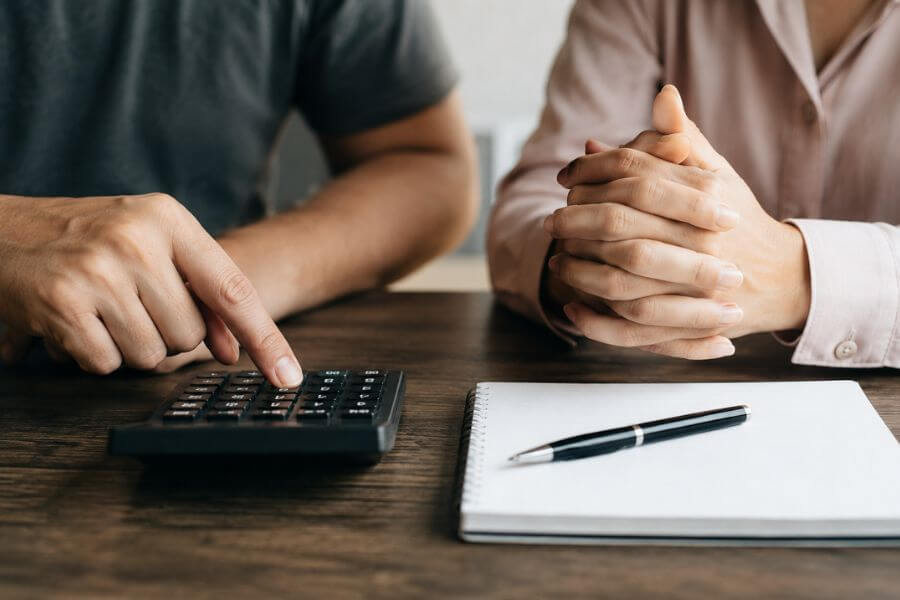 10 Best Money Conversations to Have Before Getting Married dandan10