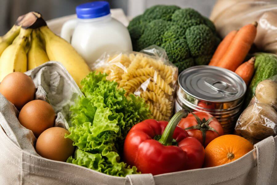 Read more about the article 10 Best Ways to Inflation-Proof Your Grocery Budget Right Now