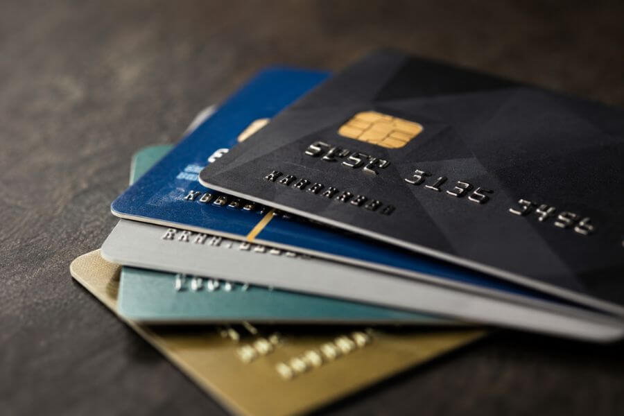 Read more about the article 10 Biggest Credit Card Mistakes Young Professionals Make