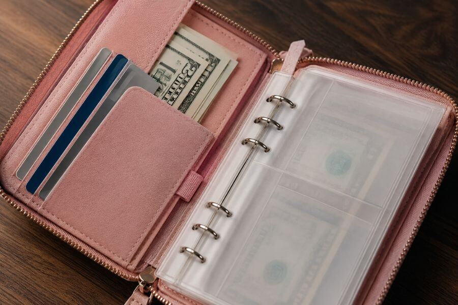 12 Best Cash Envelope Wallets to Master Cash Stuffing in 2026 dandan10