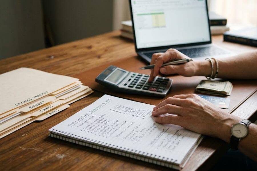 financial-steps-before-quitting-job-full-time-solo